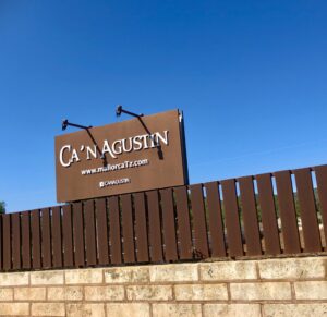 Eingangsschild zur Finca Can Agustin