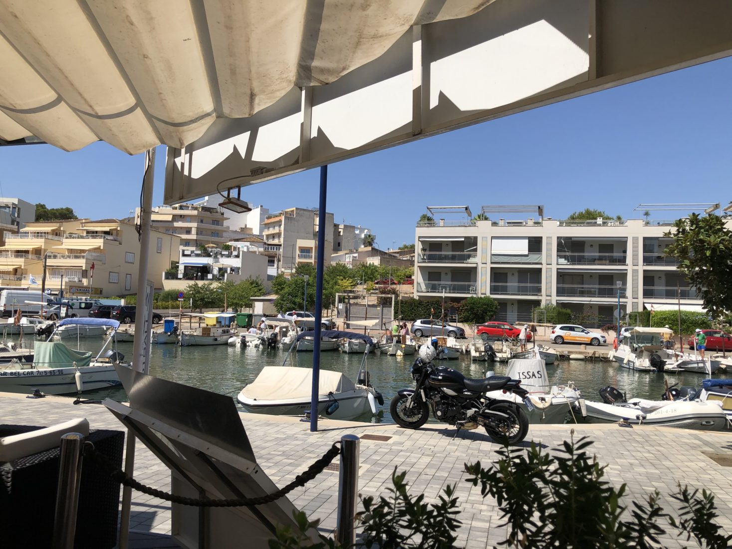 Aussicht auf den Yachthafen Porto Cristo