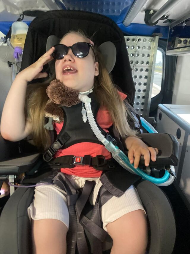 🌞 Amy kommt nach Can Agustín! 😎💫💪

Wir freuen uns riesig: Amy darf bald ihren allerersten Urlaub erleben – und das bei uns! 💃💯

Nach allem, was sie durchgemacht hat, steht ihr jetzt eine Zeit voller Sonne, Liebe und Leichtigkeit bevor. Kein Mitleid, sondern pure Vorfreude – auf Streicheleinheiten, lange Siestas in der Sonne und ganz viel Zuwendung. ☀️

Damit dieser Herzenswunsch Wirklichkeit wird, möchten wir euch bitten, diesen wunderschönen Spendenaufruf zu unterstützen. Jeder Beitrag – ob groß oder klein – bringt Amy ein Stück näher ans Meer und ins Glück. 🌊✨

👉 Spenden & teilen

#amy #amymachturlaub #beatmet #beatmetammeer #canagustin #allesistmöglich